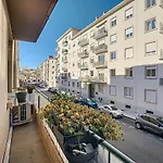 Beau F3, Renove, Calme, En Plein Centre De Nimes